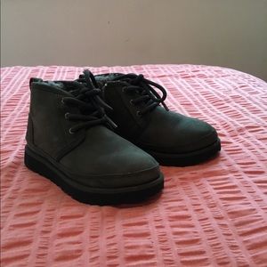 UGG unisex Neumel II boot gray